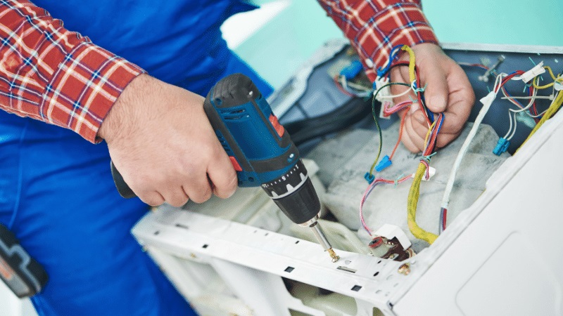 Yunusemre Altus Altus çamaşır makinesi kart tamiri – Su almama arızası orijinal parça ile giderildi. - Teknik servis örneği